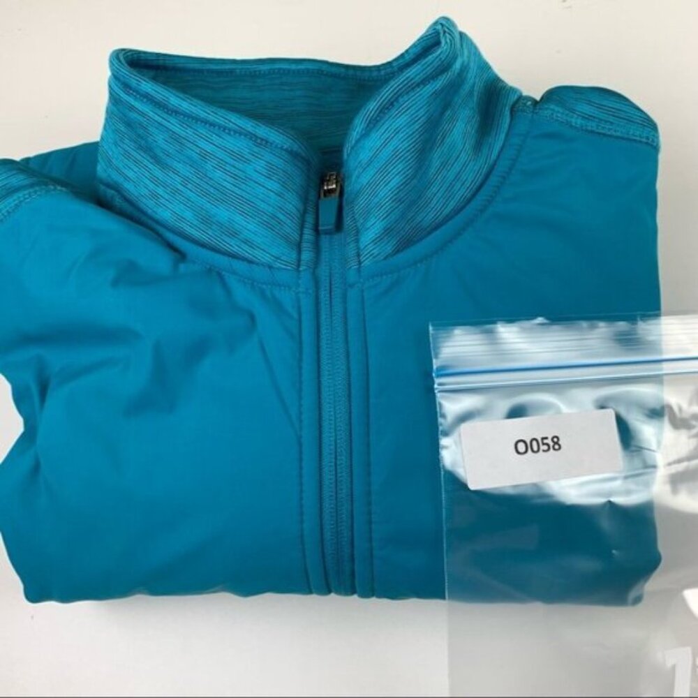 RUNNING Room Resolution Run Jacket - Picture 13 of 13
